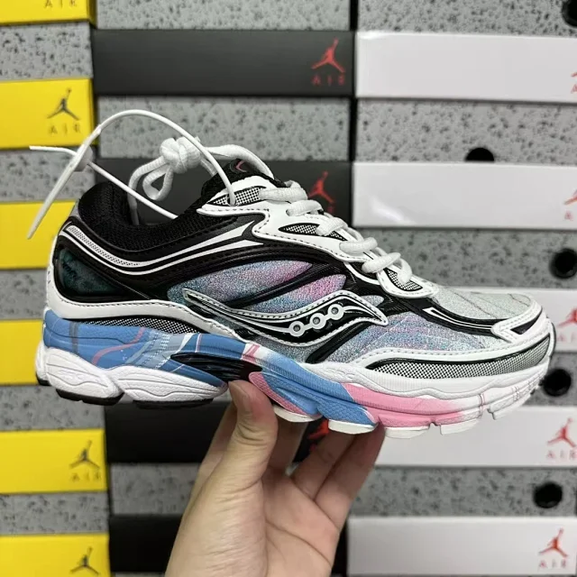 Saucony Sneakers Omni 9 mesh running product detail image 21