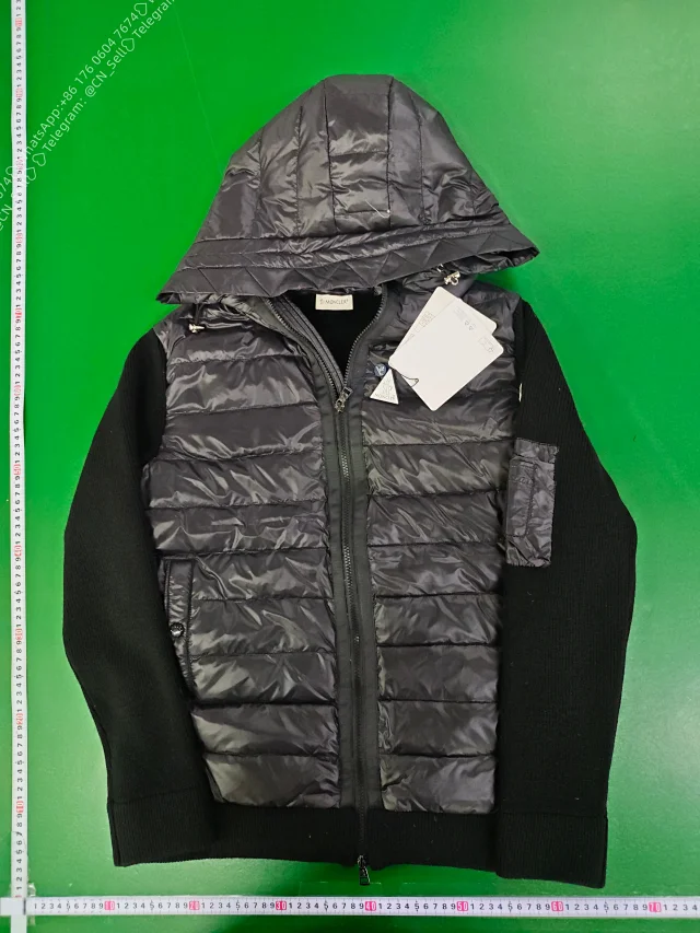 Moncler Down Jackets Quilted jacket product detail image 16