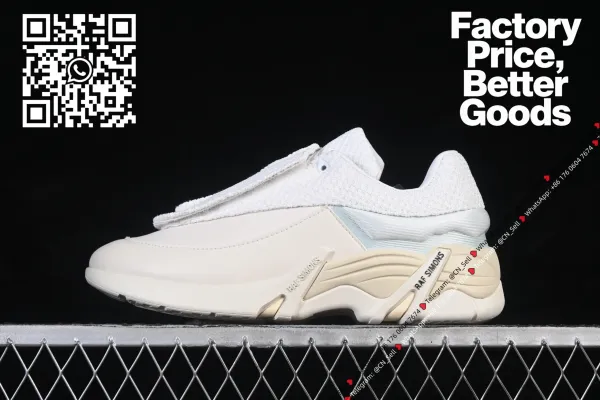 Design Raf Simons Ozweego White Ice Blue Sneakers - 1