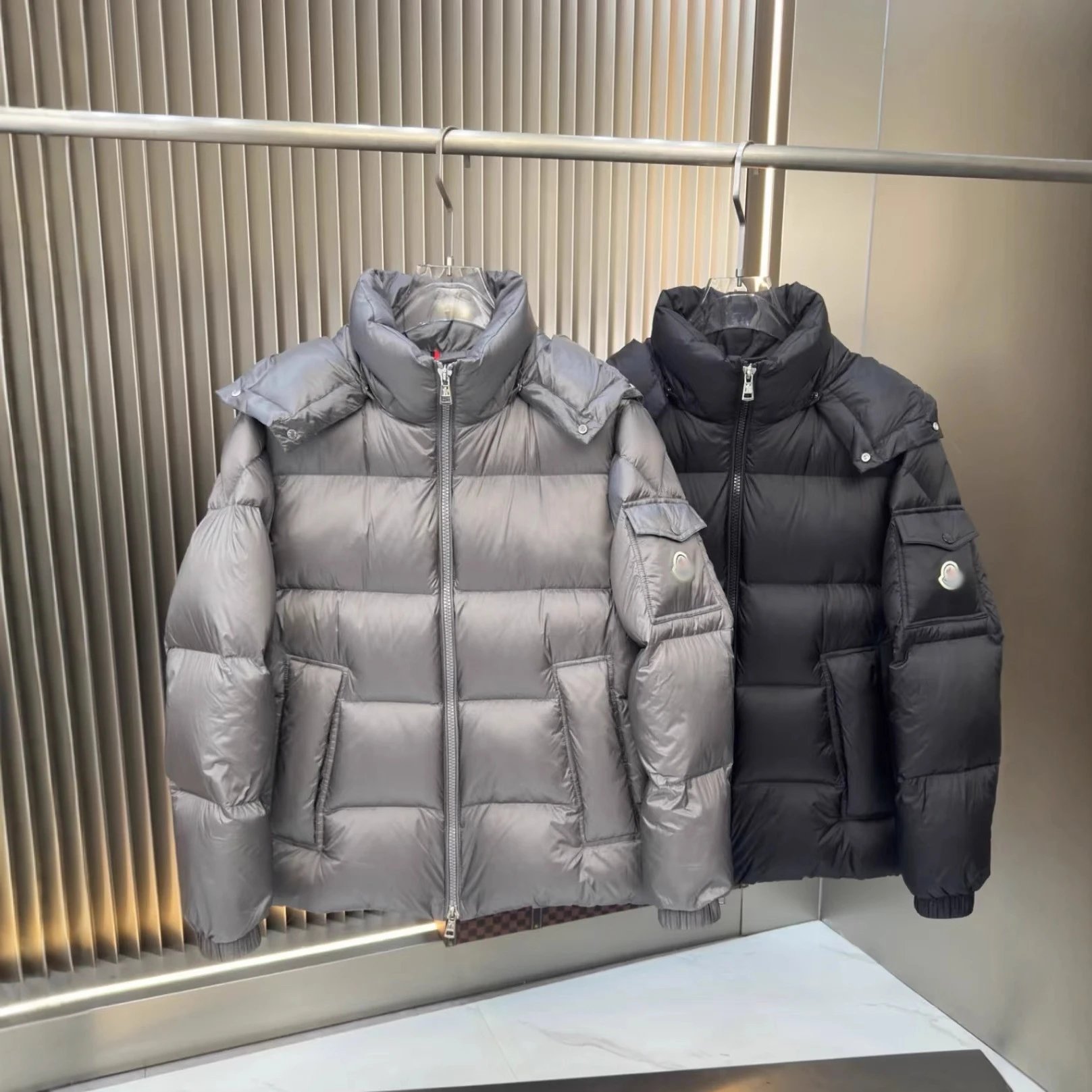 03 [Gray]