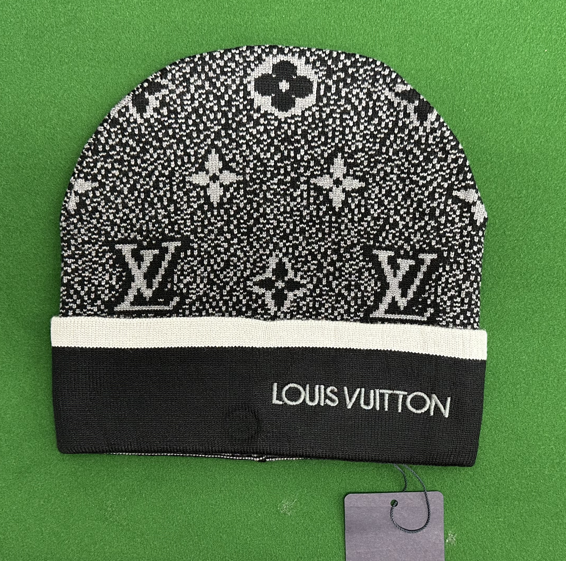 Louis Vuitton Hat B