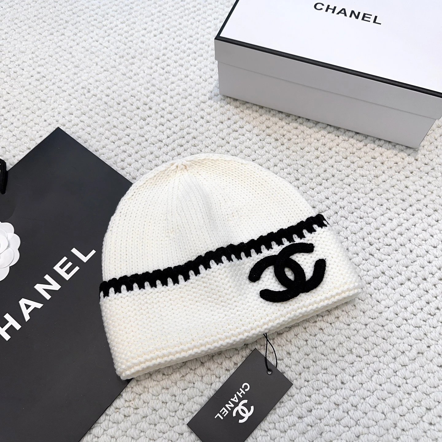 Chanel  24K - rep Chanel