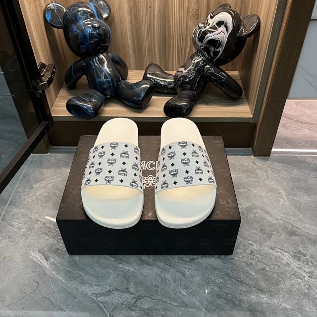 MCM MCM Visetos White Slides Unisex Beach Sandals - Buy on Kakobuysheetfind