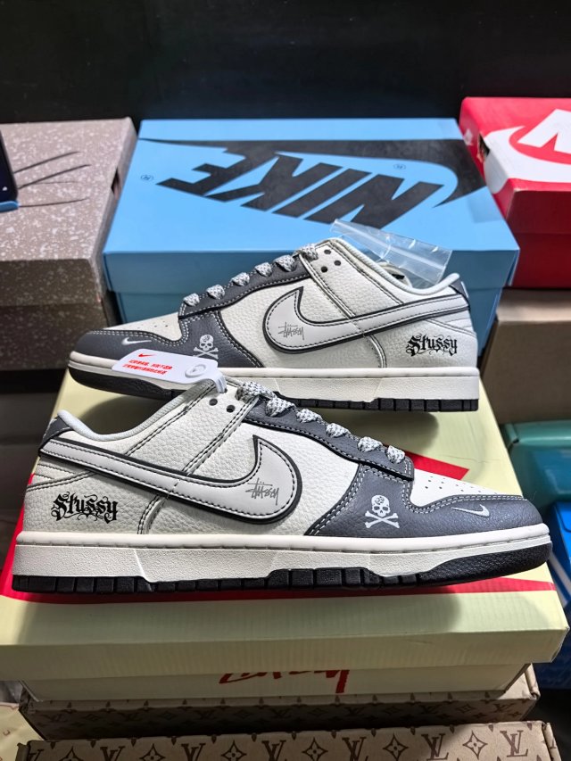 Nike Nike x Stussy Dunk Low Grey White Sneakers - Buy on Kakobuysheetfind