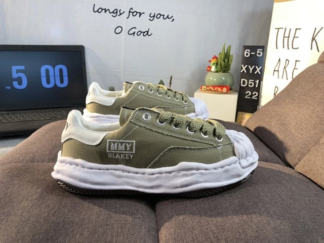 Maison Mihara Yasuhiro Maison Mihara Yasuhiro Blakey Army Green Sneakers - Buy on Kakobuysheetfind