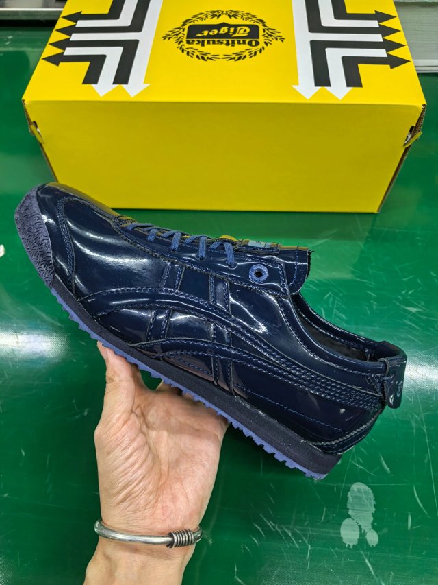 Onitsuka Tiger Onitsuka Tiger Mexico 66 Deep Blue Sneakers - Buy on Kakobuysheetfind