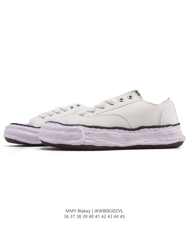 Maison Mihara Yasuhiro Maison Mihara Yasuhiro Blakey White Canvas Sneakers - Buy on Kakobuysheetfind