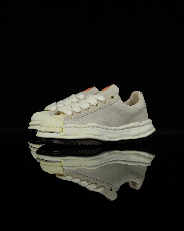 Maison Mihara Yasuhiro Maison Mihara Yasuhiro Off White Deconstructed Platform Sneakers - Buy on Kakobuysheetfind