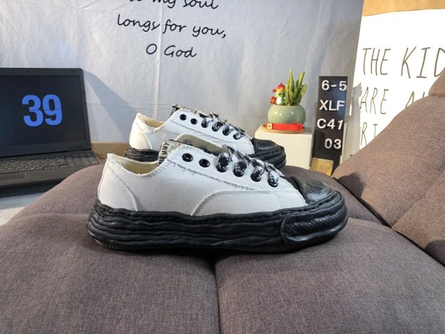 Maison Mihara Yasuhiro Maison Mihara Yasuhiro White Platform Canvas Shoes - Buy on Kakobuysheetfind