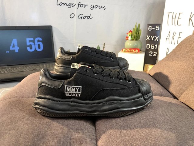 Maison Mihara Yasuhiro Maison Mihara Yasuhiro Blakey Black Chunky Canvas Sneakers - Buy on Kakobuysheetfind
