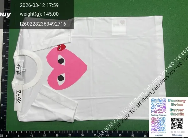 Play Comme des Garçons Three Hearts Navy T-Shirt - 38