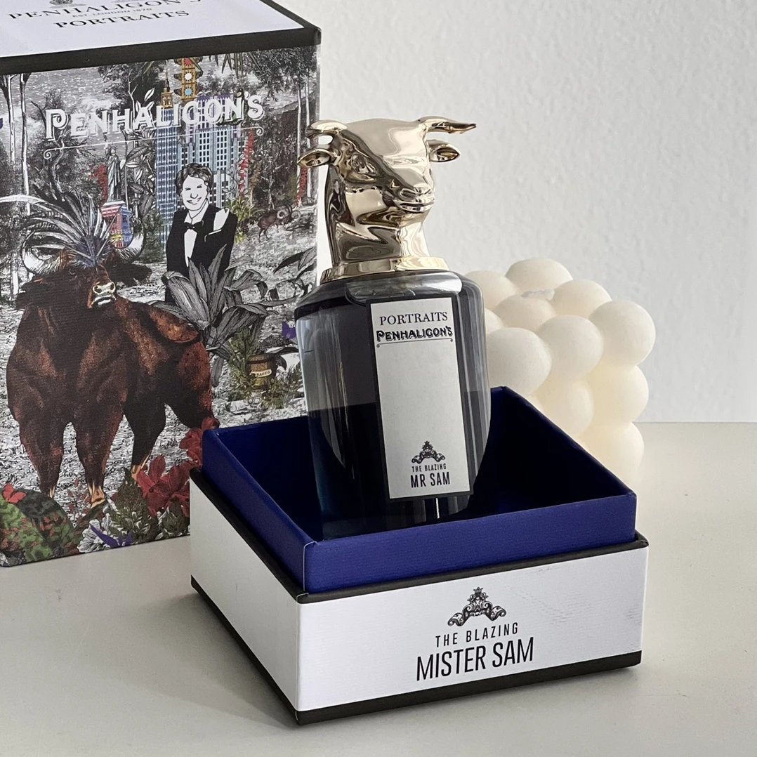 Animal Portrait Fragrance Gold - Gallery Image 5 - Detailed View