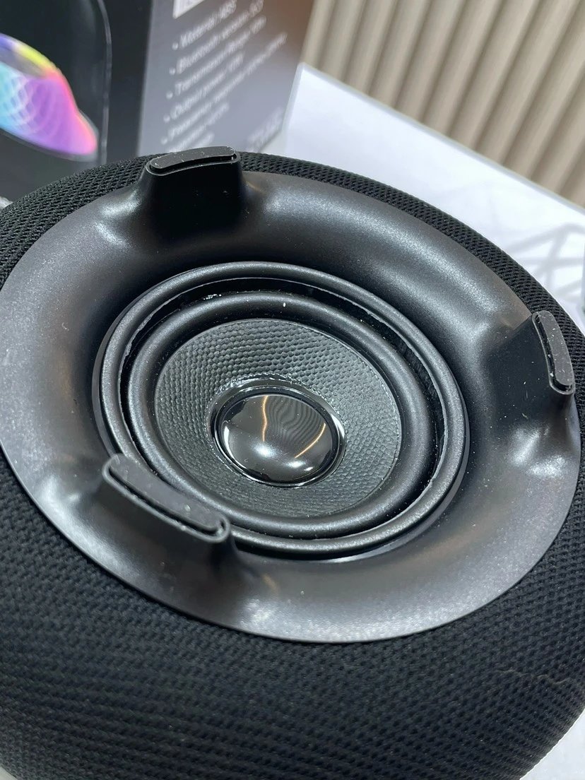 Harman Kardon Glass 4+ Black Speaker - Gallery Image 7 - Detailed View