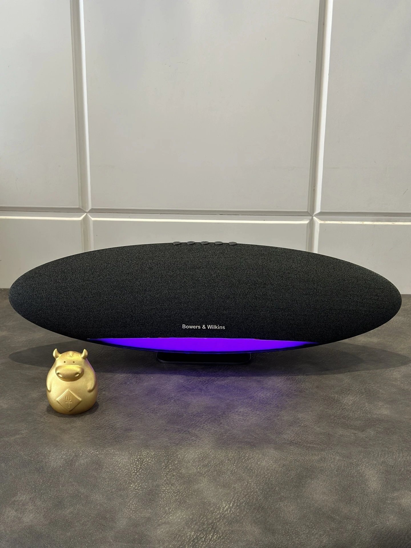 Bowers & Wilkins Zeppelin Speaker Black - Related Product - Cnfans