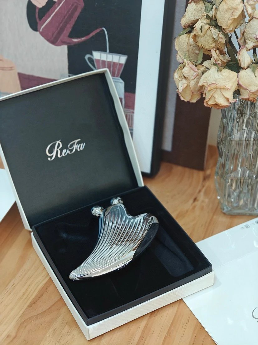 ReFa CAXA RAY Facial Roller