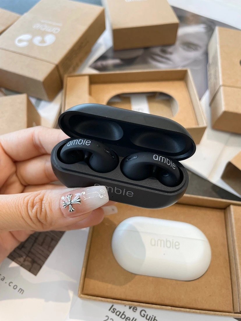 Ambie Bluetooth Earphones Wireless Earbuds Black White