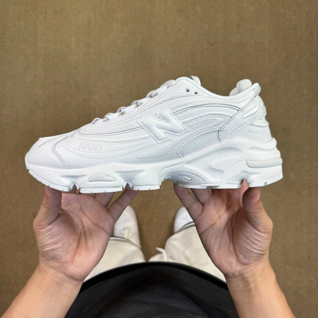 New Balance New Balance 1000 Triple White Sneakers White