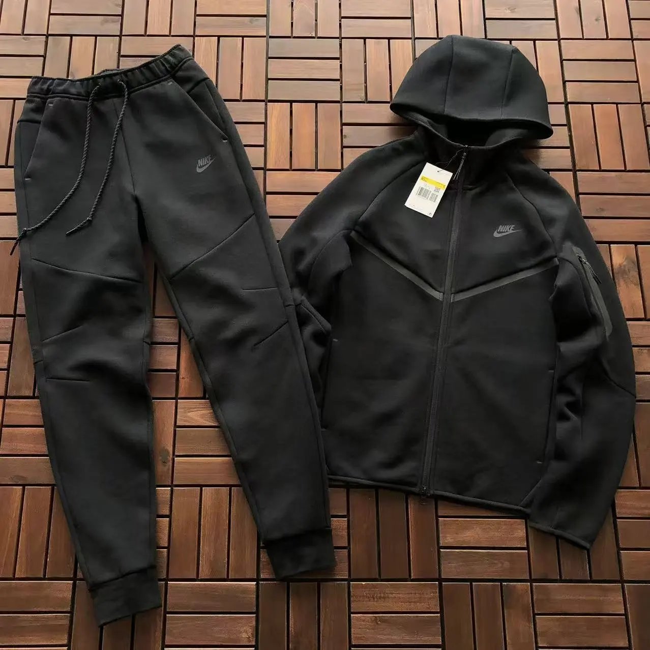 25 pure black sets