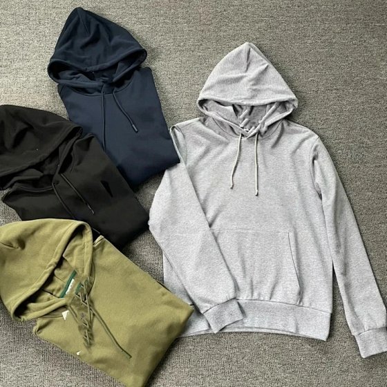 4-color hooded sweatshirt