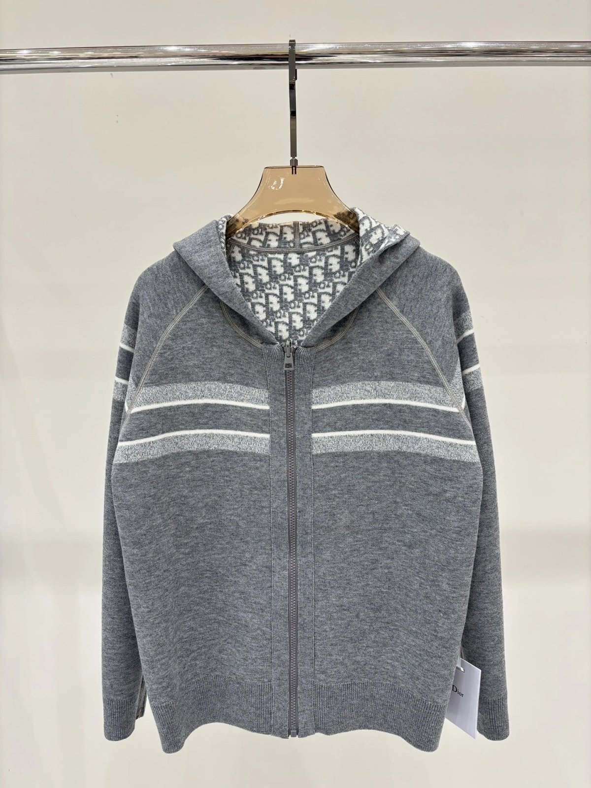 Reversible Sweater Hoodie (Double-Sided Wear)
