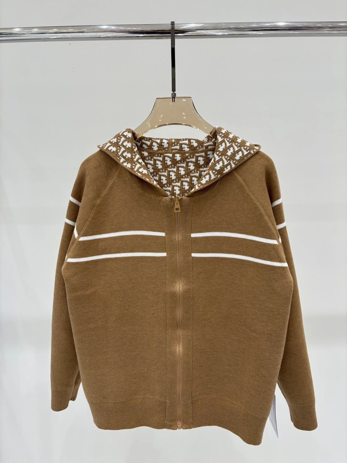 Reversible Sweater Hoodie (Double-Sided Wear)