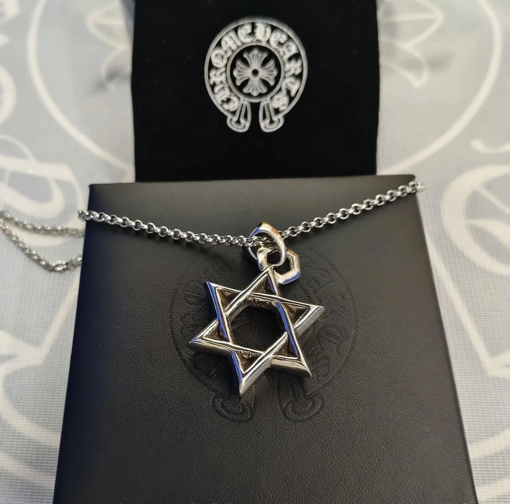 Large Hexagram with Pearl Chain