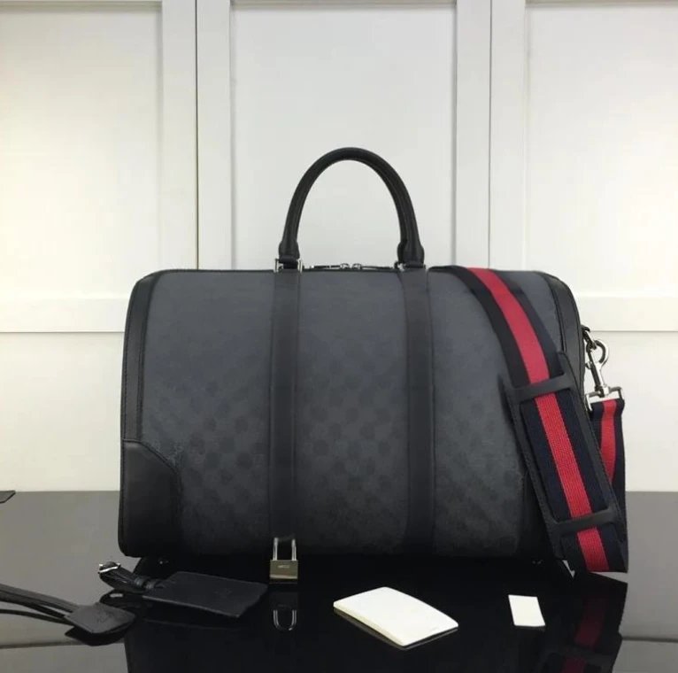 P700A4741311W45xH27xD24cm