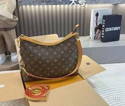 thumbnail for P24046-6930.15