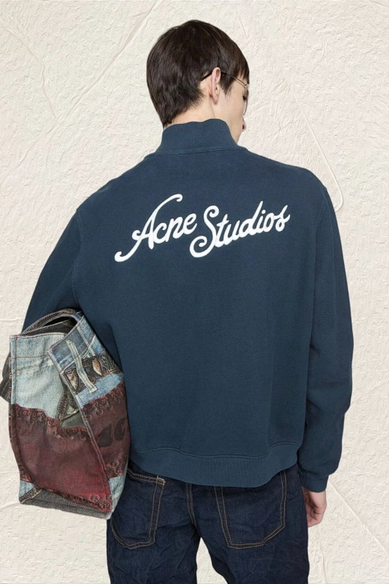 Embroidered Stand Collar Zip-Up Sweatshirt 06