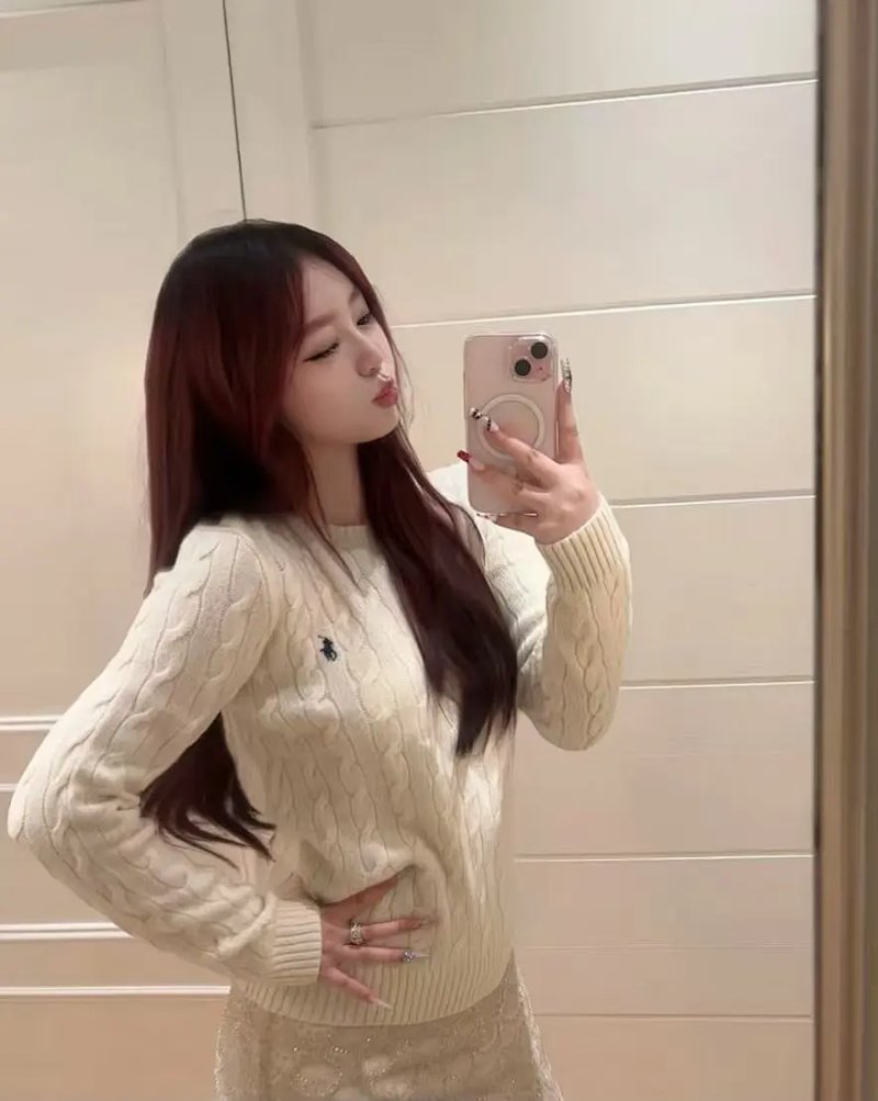 Sweater from Yin Kuang's Shop