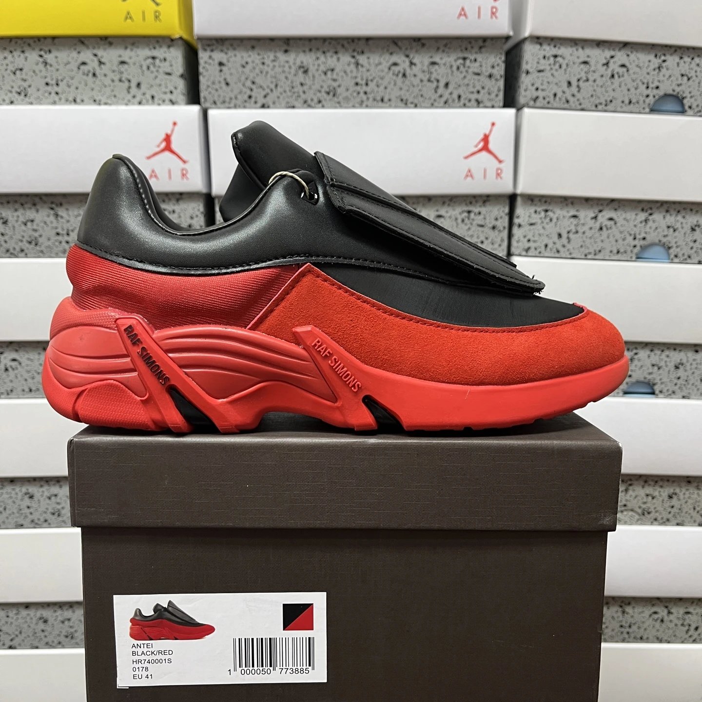 黑红HR740001S