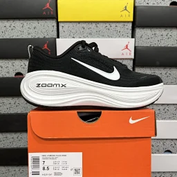 thumbnail for 【Best batch】 Air Zoom Vomero  18自主风格跑鞋