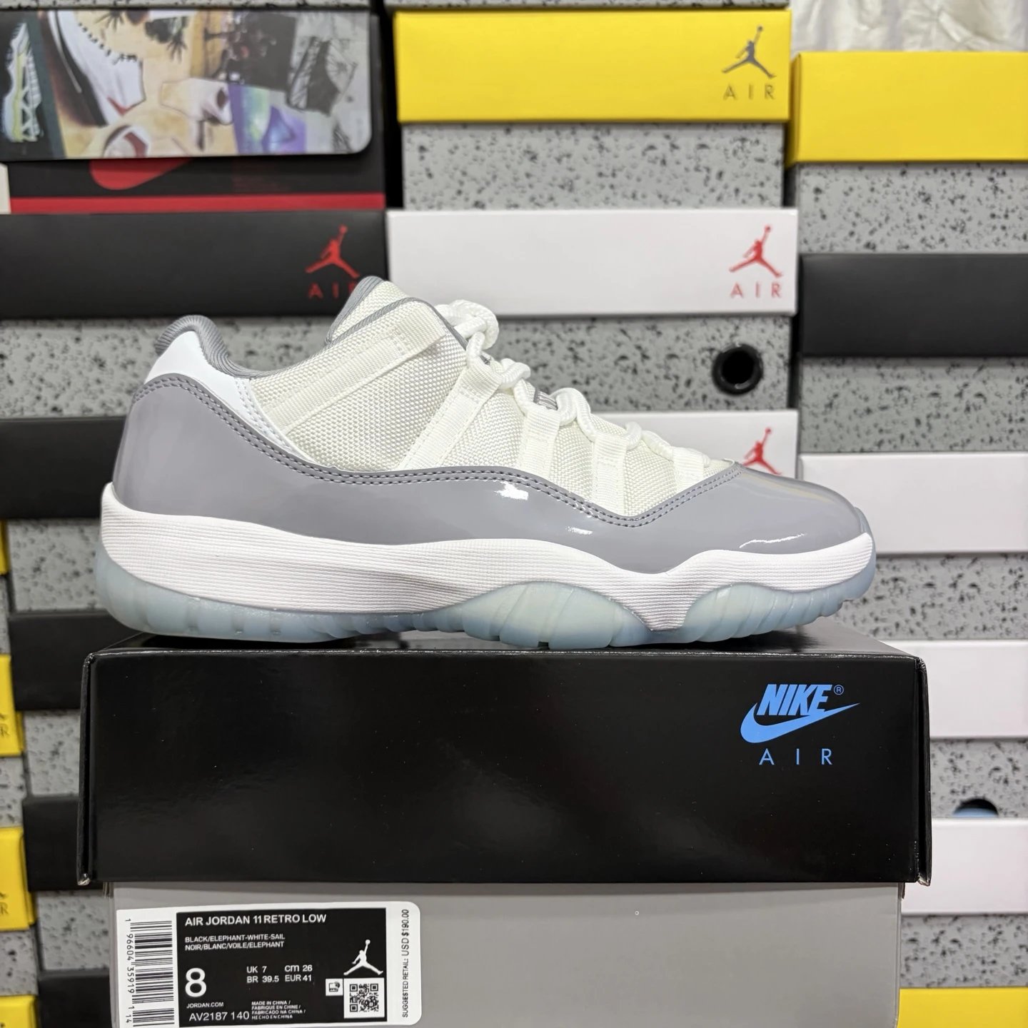 Cement Grey AV2187-140 40-47.5