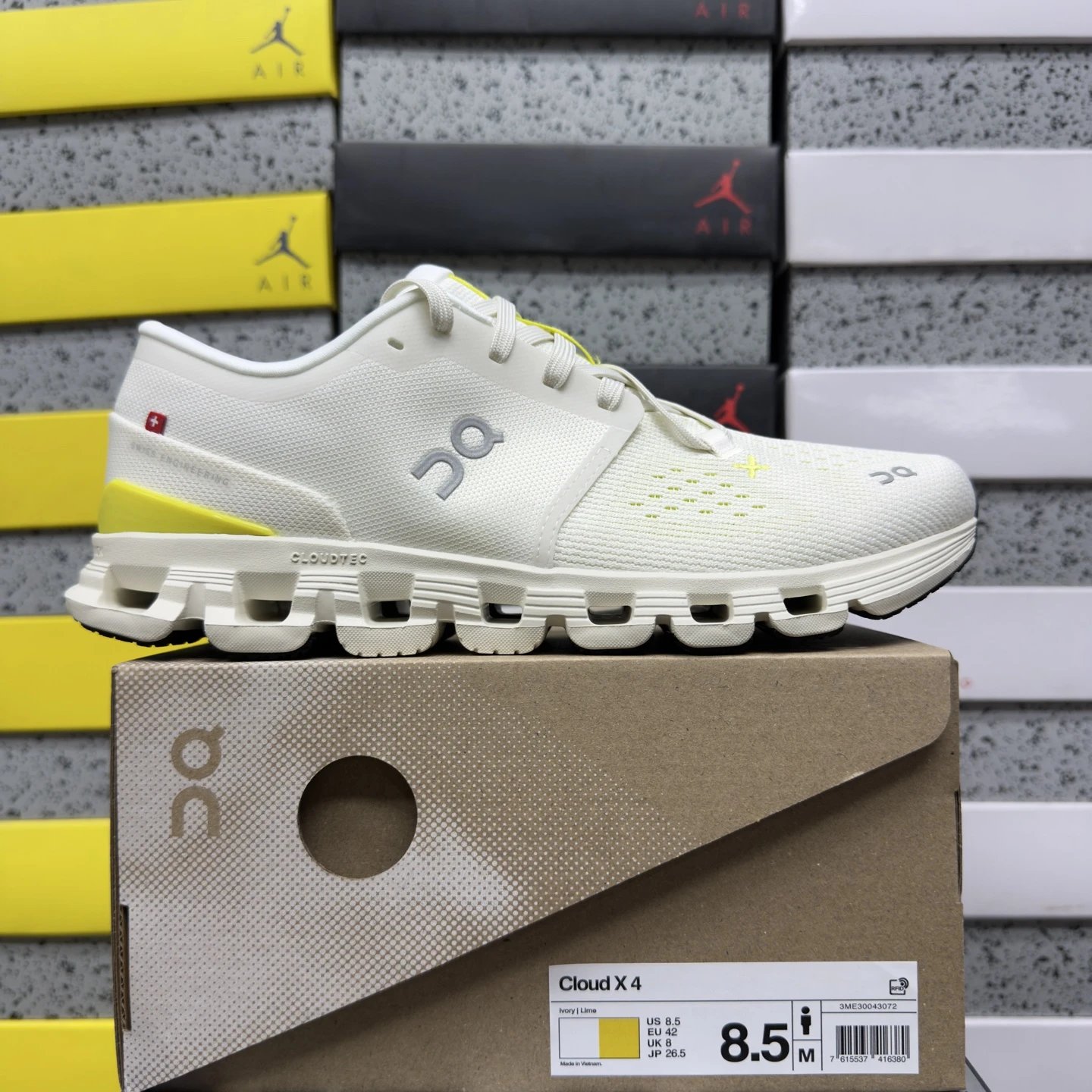 On Cloud X 4 Ivory Lime 3ME30043072