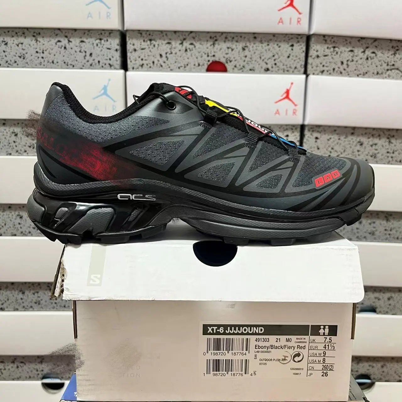 491303 Black Blue