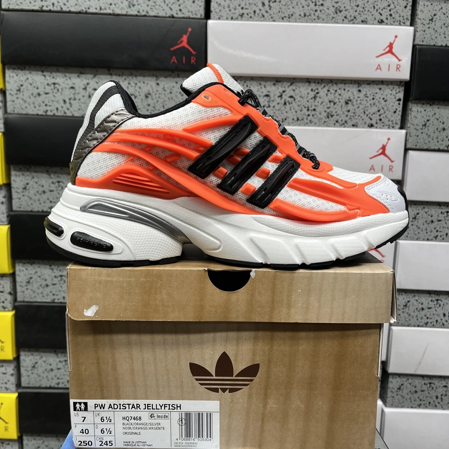 adidas Adistar XLG 2.0 Solar Orange HQ7468
