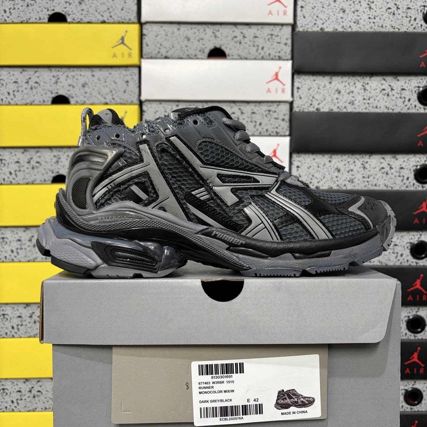 7.0 Grey Black 1515