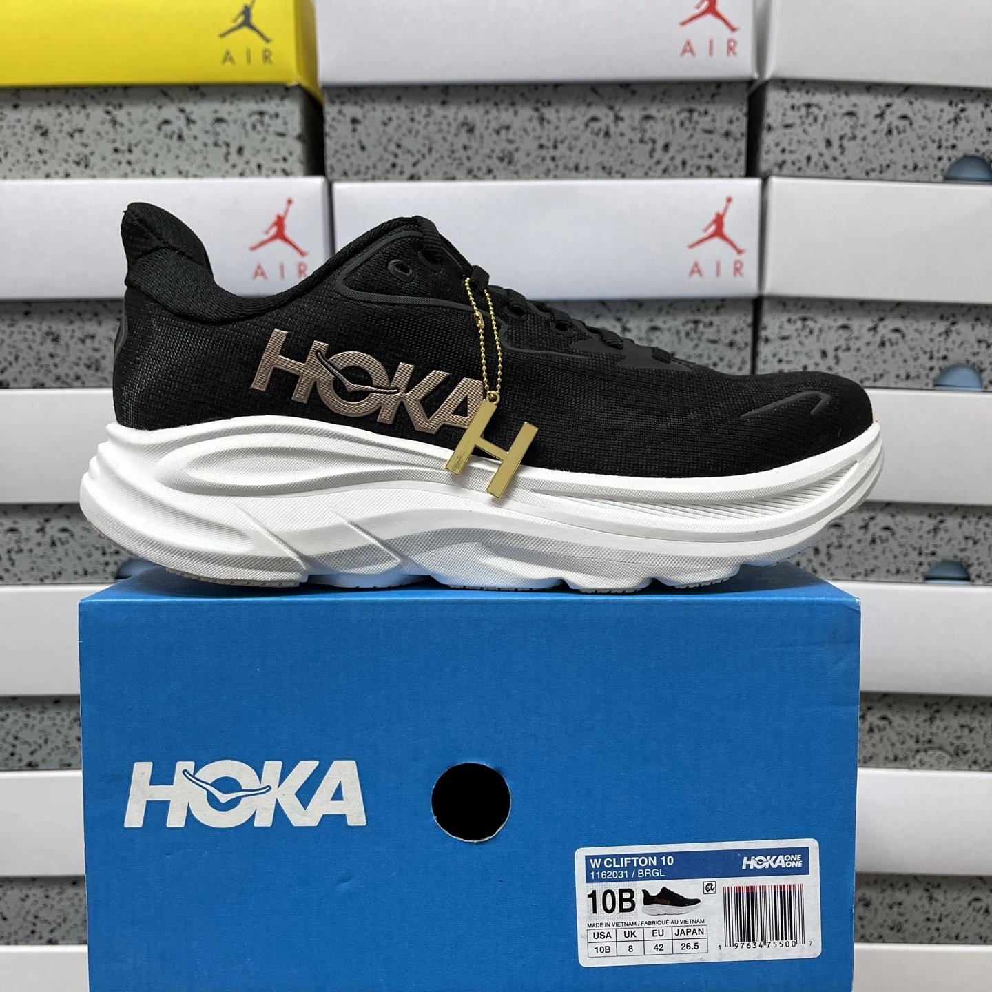 Hoka Clifton 9 (10+ Styles) – QC photo 1