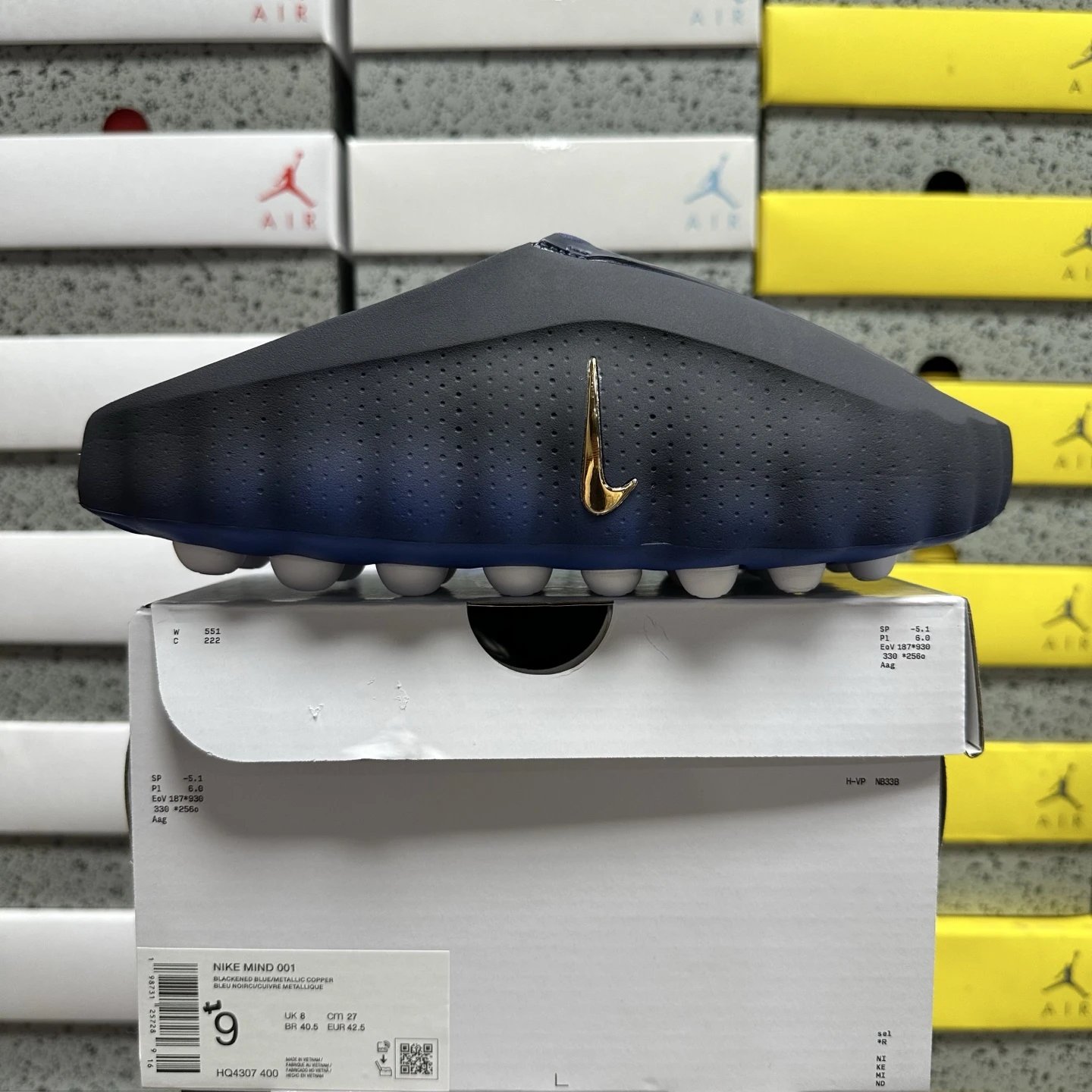 HQ4307-400 Black Blue