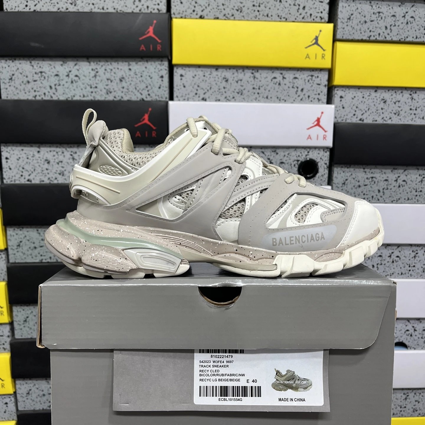 Balenciaga Track Sneakers Bicolor Beige 542023 W3FE4 9697