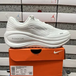 thumbnail for 【Best Batch】Air Zoom Vomero Plus跑鞋