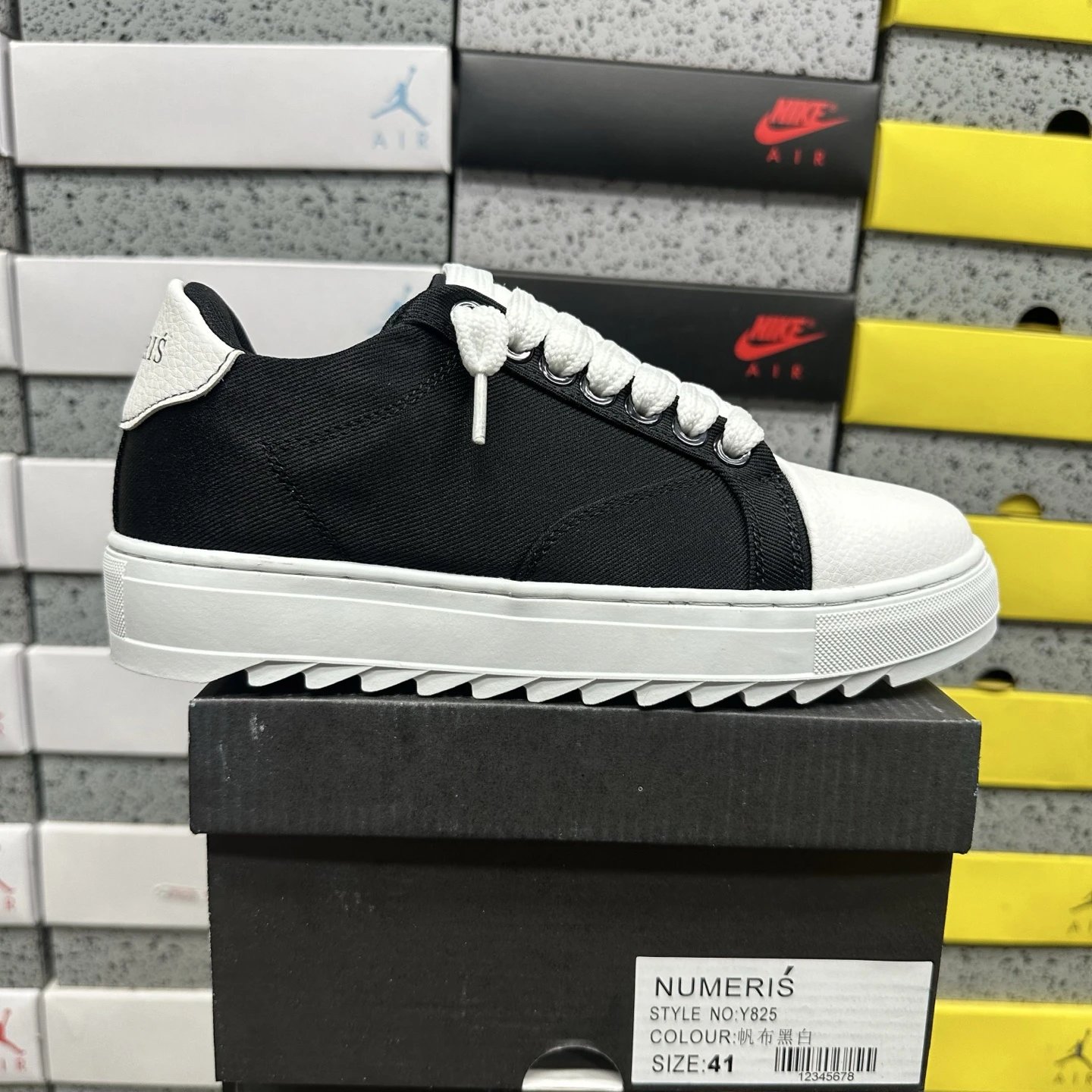 Y825 帆布黑白