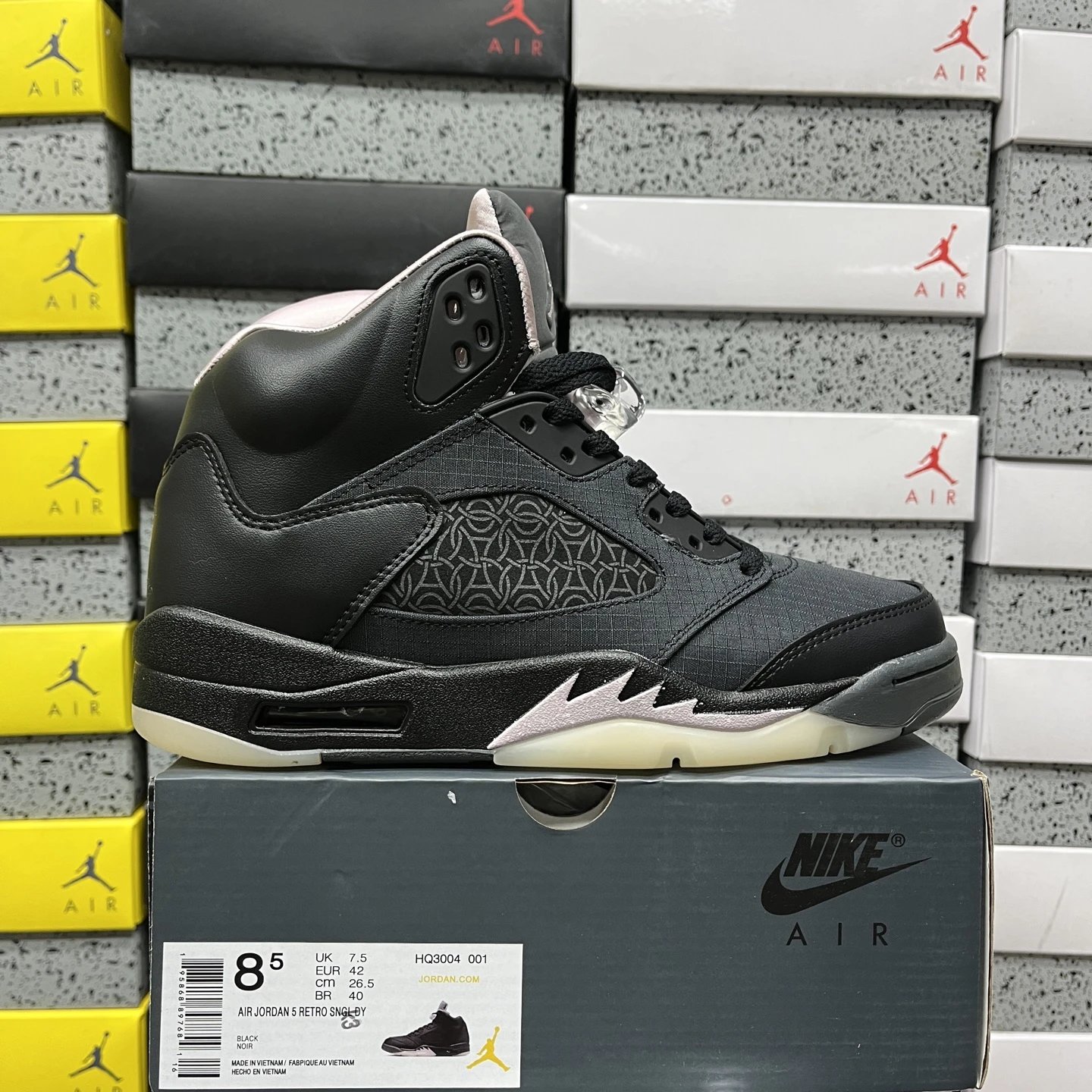 Jordan 5 Retro PSG Paris Saint-Germain Off Noir HQ3004-001