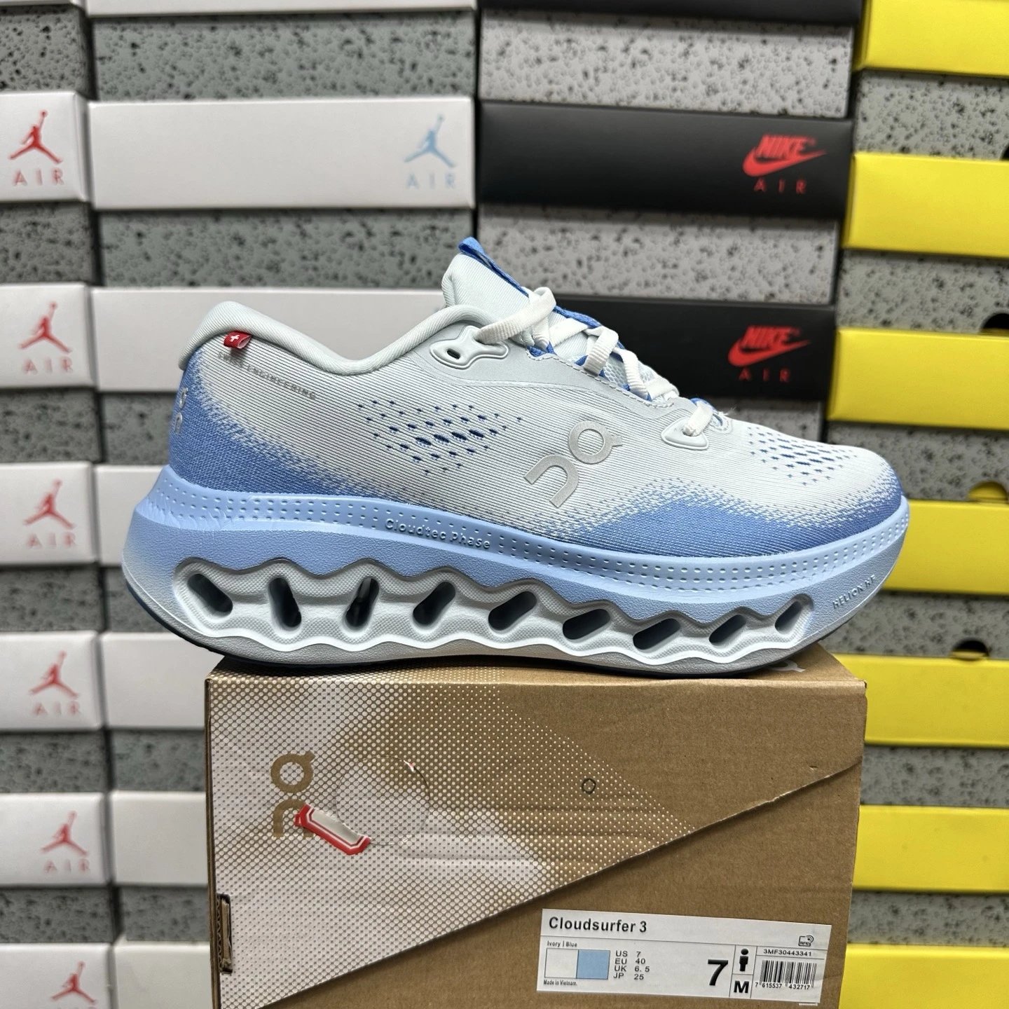 On Cloudsurfer Max Dust Ivory 3MF30434287