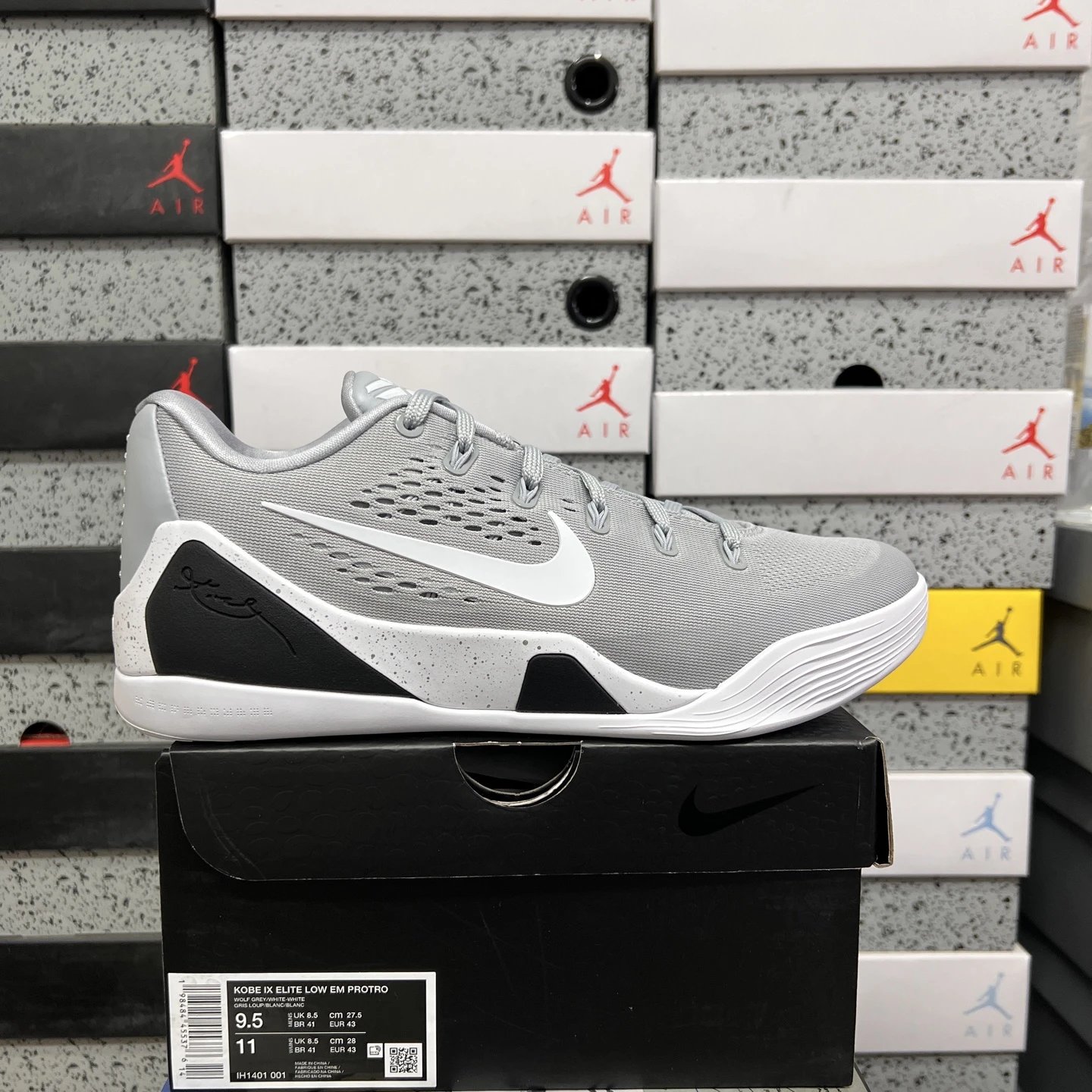 Kobe9  IH1401-001