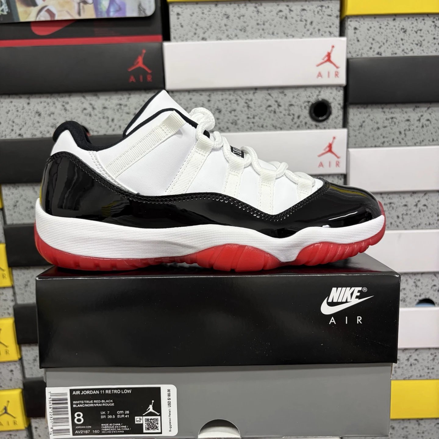 Black/Red (Low) AV2187-160 40-47.5