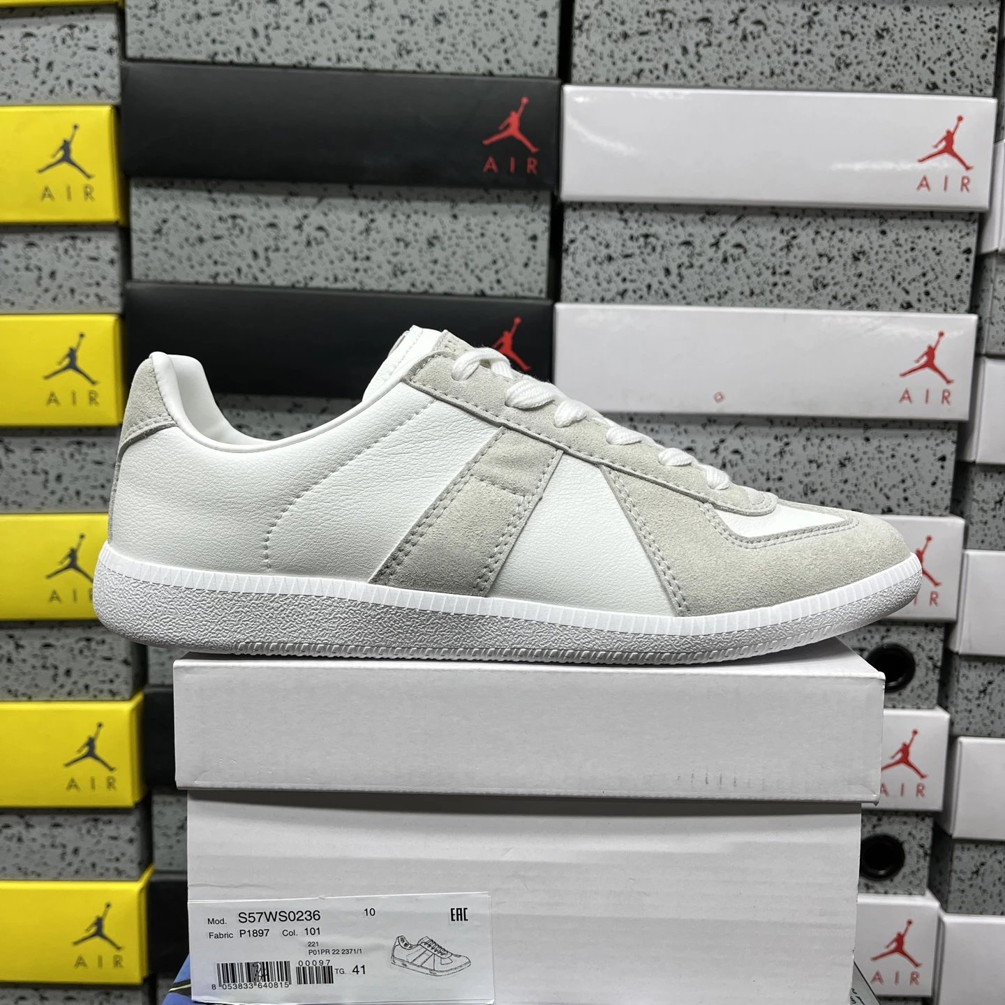 101 white gray