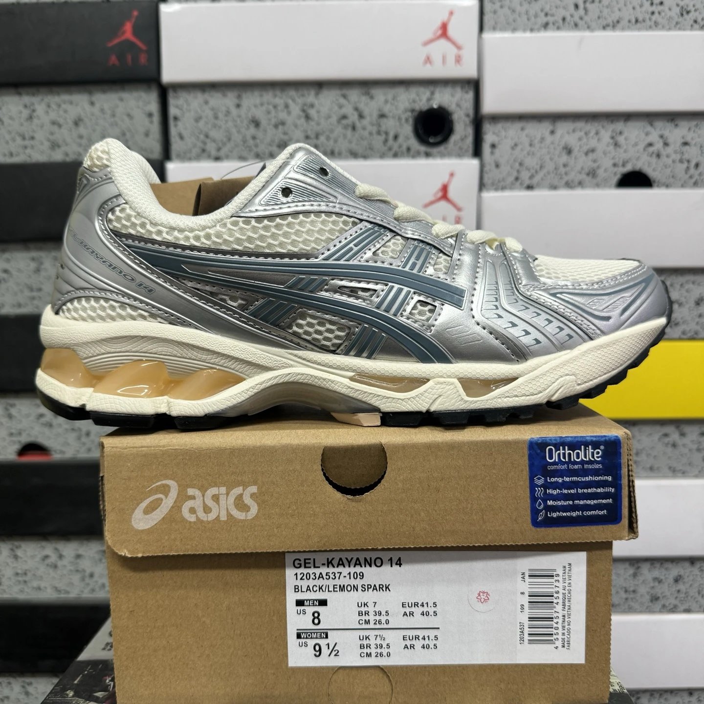 1203A537-109