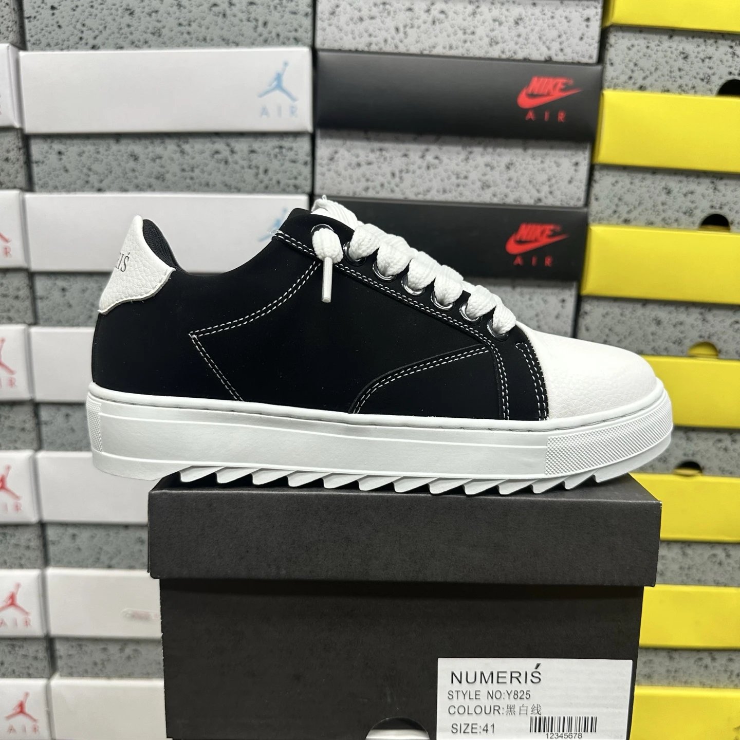 Y825 黑白线