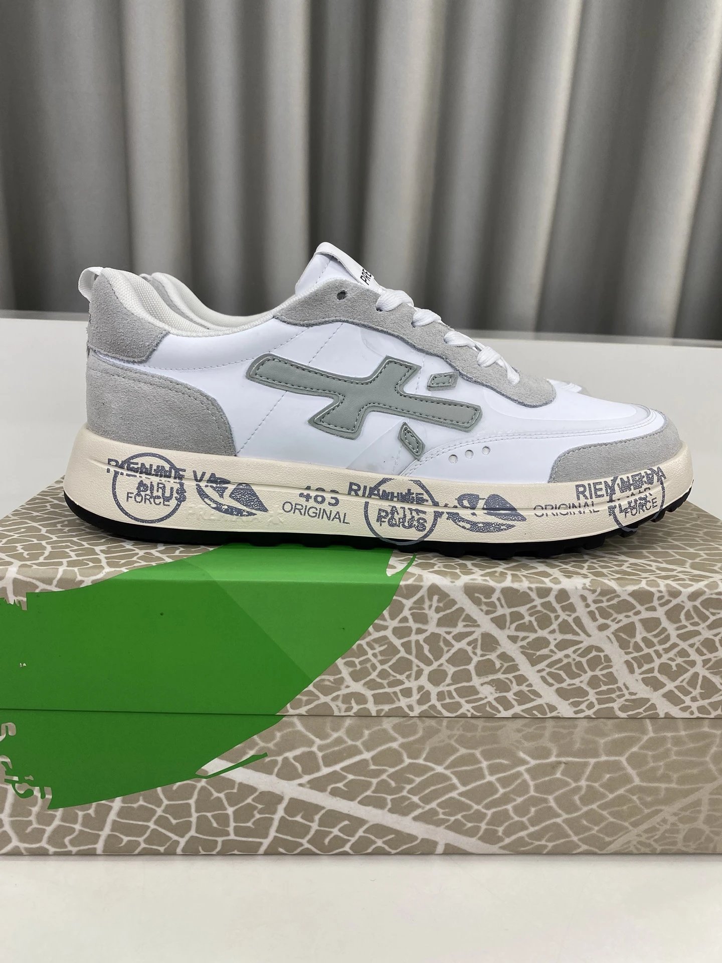 Premium Sports Casual Couple Shoes photo 3